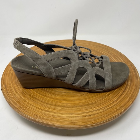 Vionic Kalie Grey Suede Wedge Strappy Slingback Sandals Size 9.5 - Picture 1 of 8